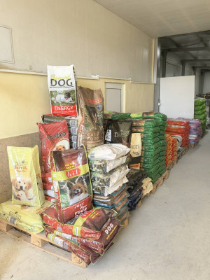 ХРУПИ - склад за храни за домашни любимци