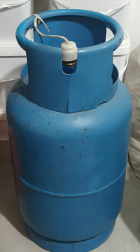 Газова бутилка 27 литра - 27,4 dm3 - 90 лв. в гр.Казанлък