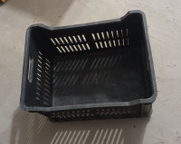 Пластмасови щайги - размери 40 х 30 х 26 см. 8 лв./ 1 бр. в гр.Казанлък