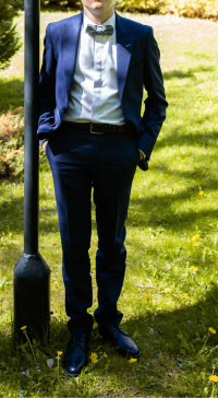 Продавам костюм за бал на Лазарини в гр.Казанлък