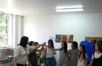  Деца от Крън помечтаха за театрална сцена / Новини от Казанлък