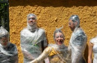 Екстравагантен флашмоб на улица “Искра“ / Новини от Казанлък