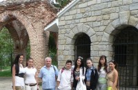 Претендентките за “Царица Роза“ обиколиха забележителности в общината / Новини от Казанлък