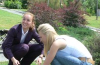 Видео от засаждането на дървета в квартал “Васил Левски“ / Новини от Казанлък