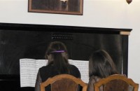 Школата по пиано ще изнесе днес заключителен концерт  / Новини от Казанлък