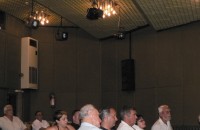 Недоволни от начина на работа на Читалище „Искра“ се събраха на среща / Новини от Казанлък