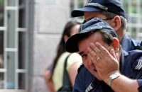 Казанлъчанин набил двама полицаи в Слънчев бряг / Новини от Казанлък