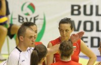 Волейбол: Девойките ни загубиха от Италия / Спортни новини от Казанлък