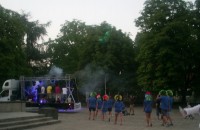 Стрийт парадът тръгна за Дискотека под звездите / Новини от Казанлък