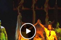 ДНЕС: LIVE от площада в 20:00 на Kazanlak.Com РЕВЮ НА ТРАКИЙСКИ ОБЛЕКЛА / Новини от Казанлък