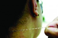 Ограбиха злато от млада казанлъчанка посред обяд / Новини от Казанлък