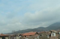 Събарят ромското гето в Мъглиж / Новини от Казанлък