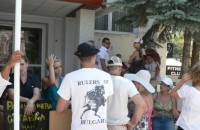 Съдът отмени заповедта, с която през лятото Кметът спря театралните митинги пред Общината / Новини от Казанлък