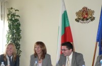 Заместник-министър участва в пресконференция за енергийното подобряване на сградите / Новини от Казанлък