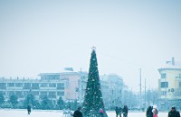 Видео: Тихо се сипе първия сняг над Казанлък / Новини от Казанлък