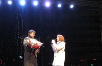 Веселин Маринов с концерт при -5 градуса на площада в Казанлък / Новини от Казанлък