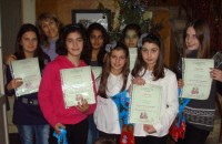 Читалището и училището в Енина с Коледно тържество / Новини от Казанлък