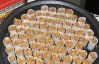 Канабис и ръчно изработени цигари заловиха полицаите / Новини от Казанлък