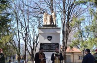Паметна плоча на военни летци откриха днес в Казанлък / Новини от Казанлък