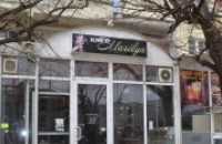 Отстраняват пристройката на кафе “Княгиня Калина“ / Новини от Казанлък