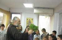 Децата на Арт линия рисуваха икони в навечерието на Великден / Новини от Казанлък