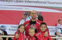  Казанлъшките таекуондисти спечелиха 9 медала на силен международен турнир / Спортни новини от Казанлък