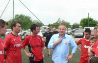 Сергей Станишев награди участниците във Великденския футболен турнир / Новини от Казанлък