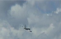 Камера засне пътнически самолет, който лети опасно ниско над региона / Новини от Казанлък