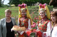 Видео: Комисар Кристалина Георгиева и екипът й посетиха Казанлък / Новини от Казанлък