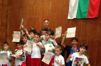 Казанлъшките клубове по таекуондо спечелиха 7 шампионски титли при децата / Спортни новини от Казанлък