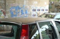 Видео: Потрошиха шест коли паркирани под надлеза за „Арсенал“ / Новини от Казанлък