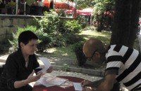 Над 1200 са вече подписите в подкрепа на правителството на Орешарски, събрани в Казанлък / Новини от Казанлък