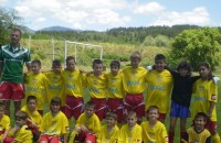 Най-малките футболисти на Розова долина стартираха годината с победа над Берое / Спортни новини от Казанлък