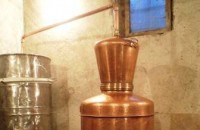 120 литров казан за варене на розово масло са задигнали крадци в Казанлък / Новини от Казанлък