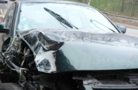 Пиян шофьор помете стълбове на уличното осветление в Казанлък / Новини от Казанлък