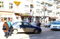  Блъснаха две жени на пешеходна пътека в центъра / Новини от Казанлък