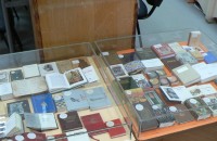 Можем да видим книги с размери под 5 сантиметра в изложба на Библиотеката / Новини от Казанлък
