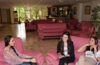 Боряна Назърова разговаря с участничките в “Царица Роза 2014“ - Част 1 / Новини от Казанлък