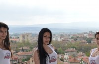 Боряна Назърова разговаря с участничките в “Царица Роза 2014“ - Част 2 / Новини от Казанлък