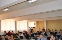 Общинските съветници гласуваха 26 точки за час и половина / Новини от Казанлък