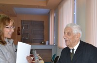 Кметът на община Казанлък Галина Стоянова награди ветерани от войната / Новини от Казанлък