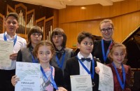 Пианистите на Елена Юлиянова с 8 награди от престижен конкурс / Новини от Казанлък