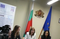 Лиляна Павлова: Нови площадки и асфалт в Казанлък догодина, Музей на розата до края на мандата  / Новини от Казанлък