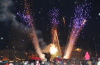 Запалването на светлините на Коледната елха в Казанлък /видео + снимки/ / Новини от Казанлък