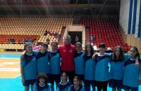 Футболистките на Арена Запад спечелиха второ място на турнир в Бургас / Спортни новини от Казанлък