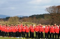 Школата на Розова долина получи 120 екипа от местен бизнесмен / Новини от Казанлък