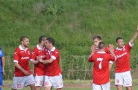 Футболистите на Розова долина излизат за победа в последната си среща за сезона / Спортни новини от Казанлък