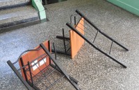 СИК чупили и пушили в училище „Никола Вапцаров“ на изборите / Новини от Казанлък