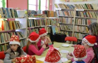 Коледа завладява децата в ОБ “Искра“   / Новини от Казанлък