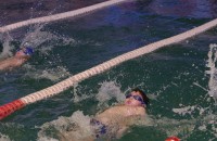 Коледен турнир по плуване събра над 100 деца от Казанлък / Новини от Казанлък